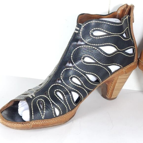 Pikolinos Women's Java EU40 US9-9,5 Black Cutouts Back Zip Caged Sandals Shoes - Picture 7 of 16